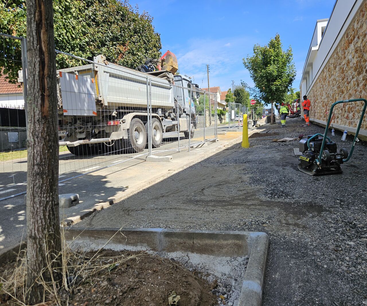 Rénovation des abords du groupe scolaire Perrault-Langevin